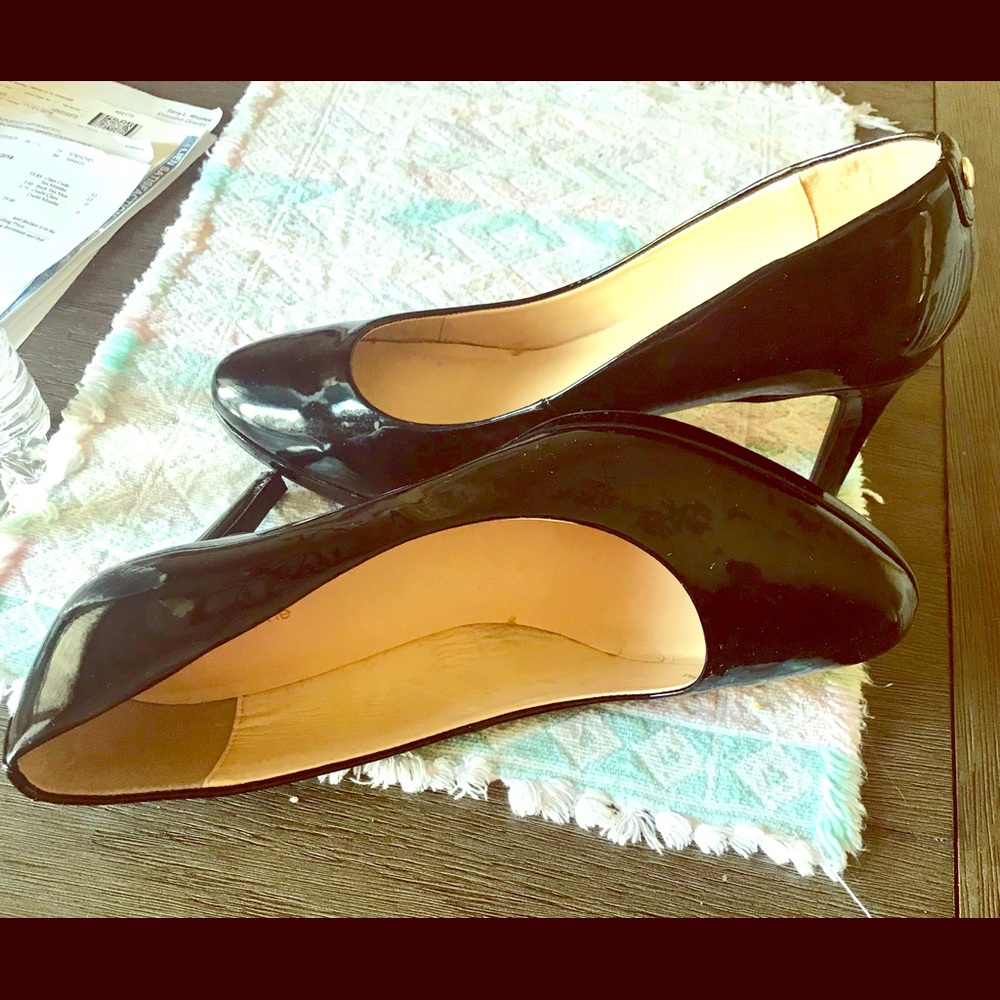 Dress shoes